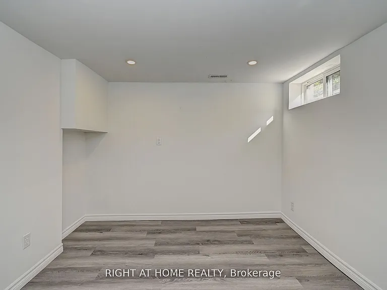 10 Monroe St #BASEMENT — Photo 12