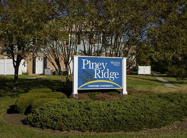 Scenic Apartment & Townhome Community