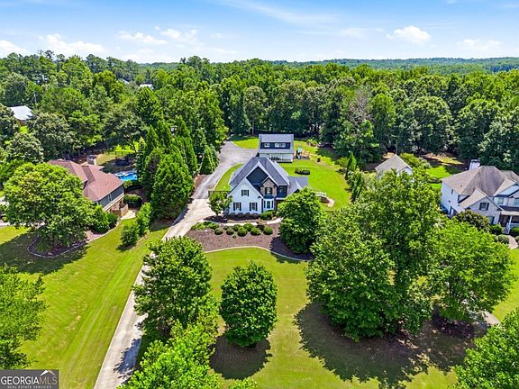 3rd image of 124 Savanna Estates Dr