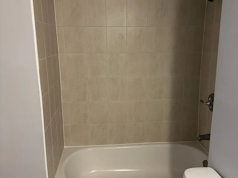 93 Courtney Cres #1 — Photo 11