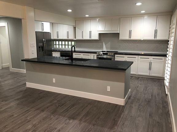4th image of 4715 Braesvalley Dr
