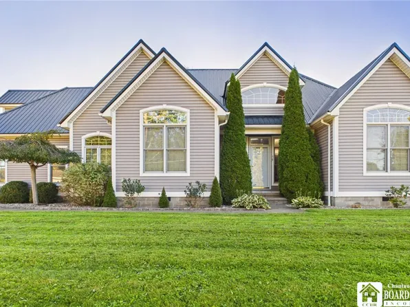 58 Onofrio St, Bradford, PA 16701