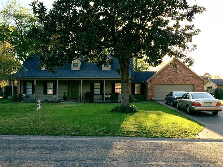 1st image of 2745 Glenway Pl