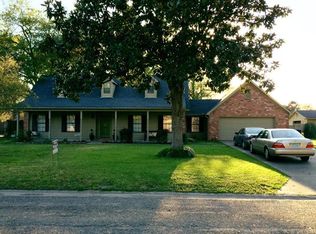 2745 Glenway Pl, Greenville, MS 38701