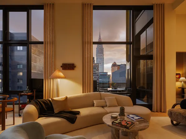 135 East 47th Street image 1 of 18