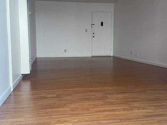 5th image of 640 Arbutus Ave APT 4