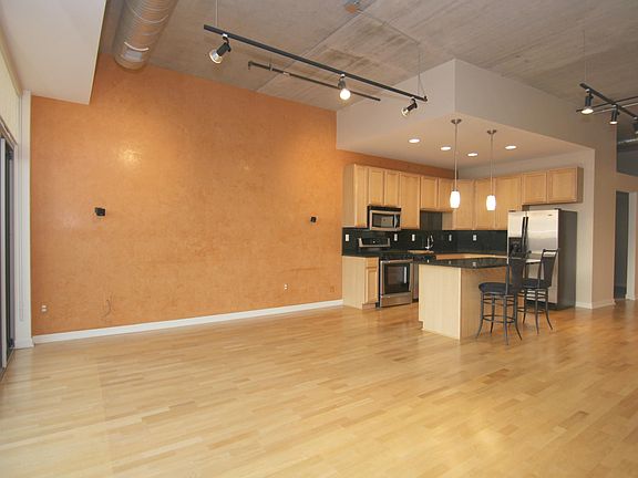 5th image of 350 N Main St Unit 607