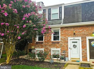 17677 Kohlhoss Rd, Poolesville, MD 20837