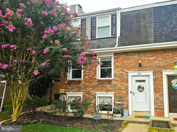 17677 Kohlhoss Rd, Poolesville, MD 20837