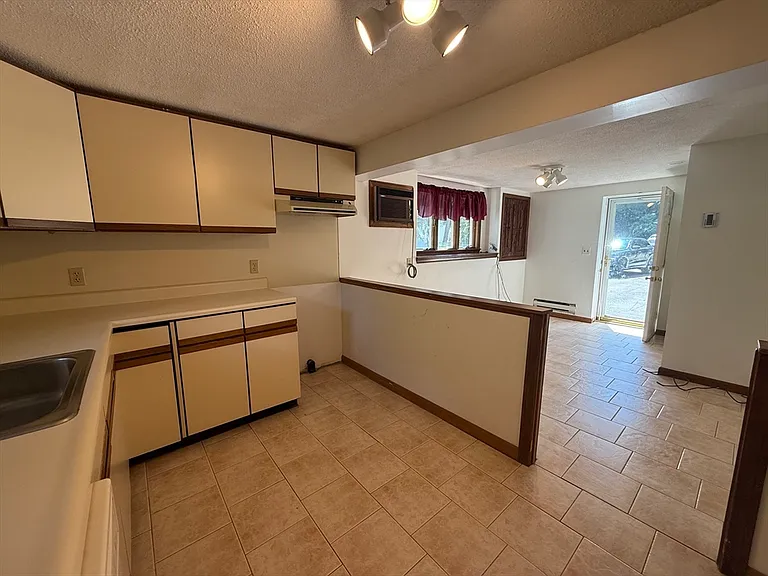 9 Brookdale Cir — Photo 19