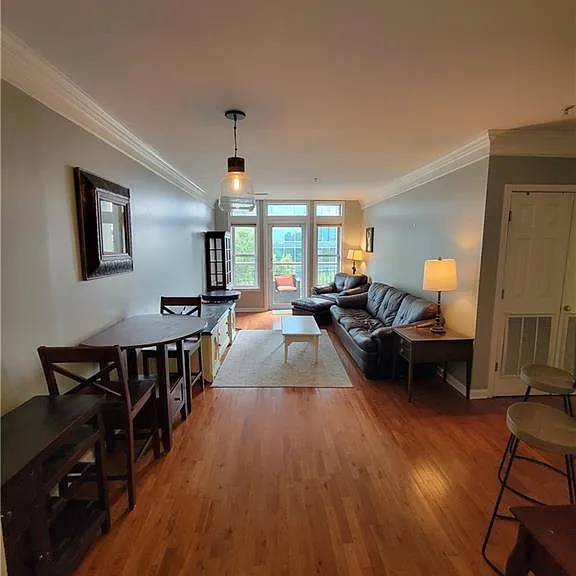 3334 Peachtree Rd NE #404 — Photo 31