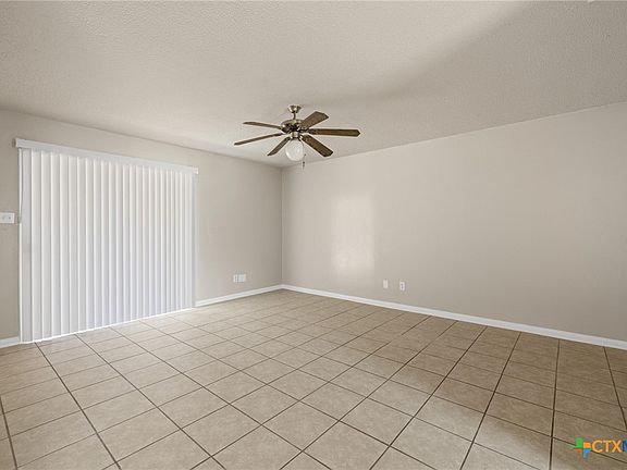 5th image of 415 Cottonwood Dr