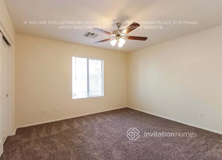 2282 E Meadow Chase Dr — Photo 14