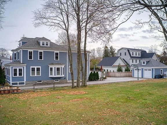 3rd image of 329 High St