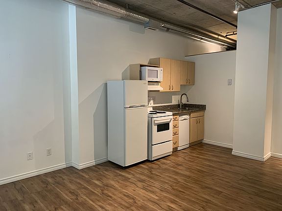 5th image of 10024 Jasper Ave NW #407