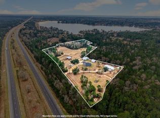 268 Baucum Rd, Carriere, MS 39426