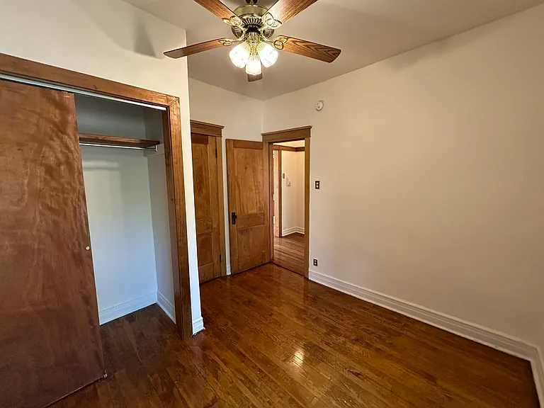 2540 N Racine — Photo 37