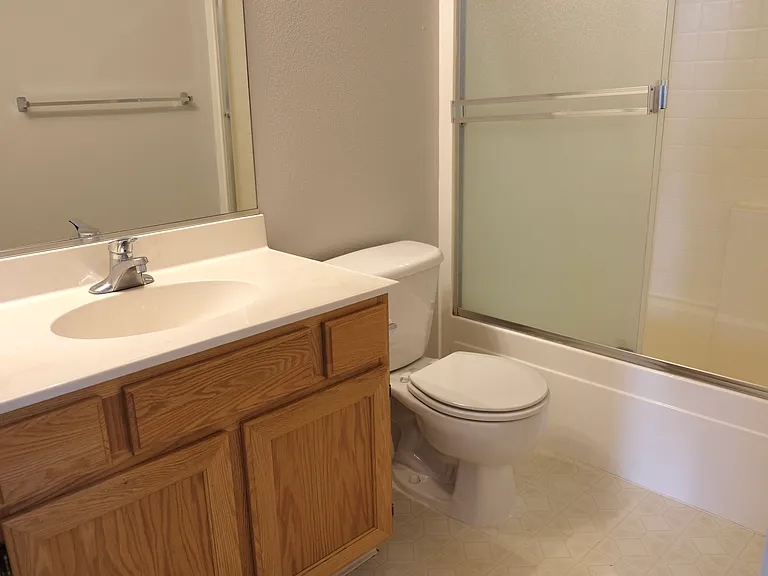 4575 Goodwin Rd — Photo 3
