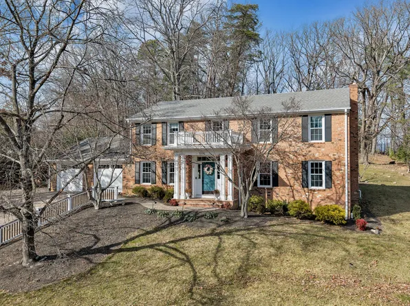 6235 Hidden Valley Dr, Roanoke, VA 24018