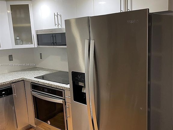 4th image of 901 Euclid Ave APT 4
