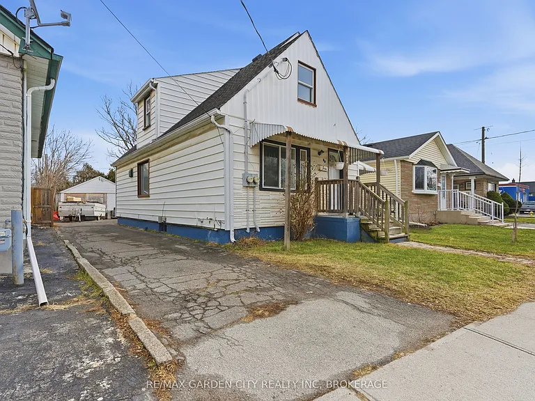 25 Pelham Rd #UPPER — Photo 3