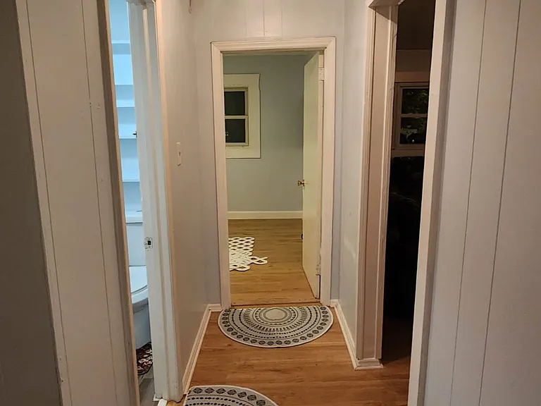 910 Hill Ter — Photo 29