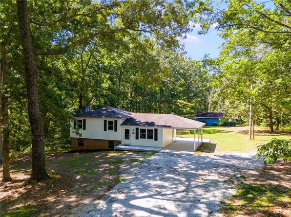 3675 S Highway 16, Carrollton, GA 30116