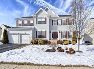 2561 Carriage Ln, Dover, PA 17315
