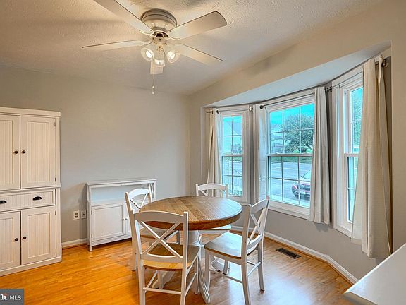 3rd image of 239 Charleston Ct