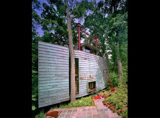 2805 Chesterfield Pl NW, Washington, DC 20008