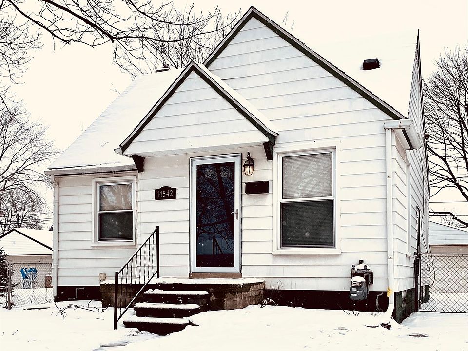 1st image of 14542 Paris St