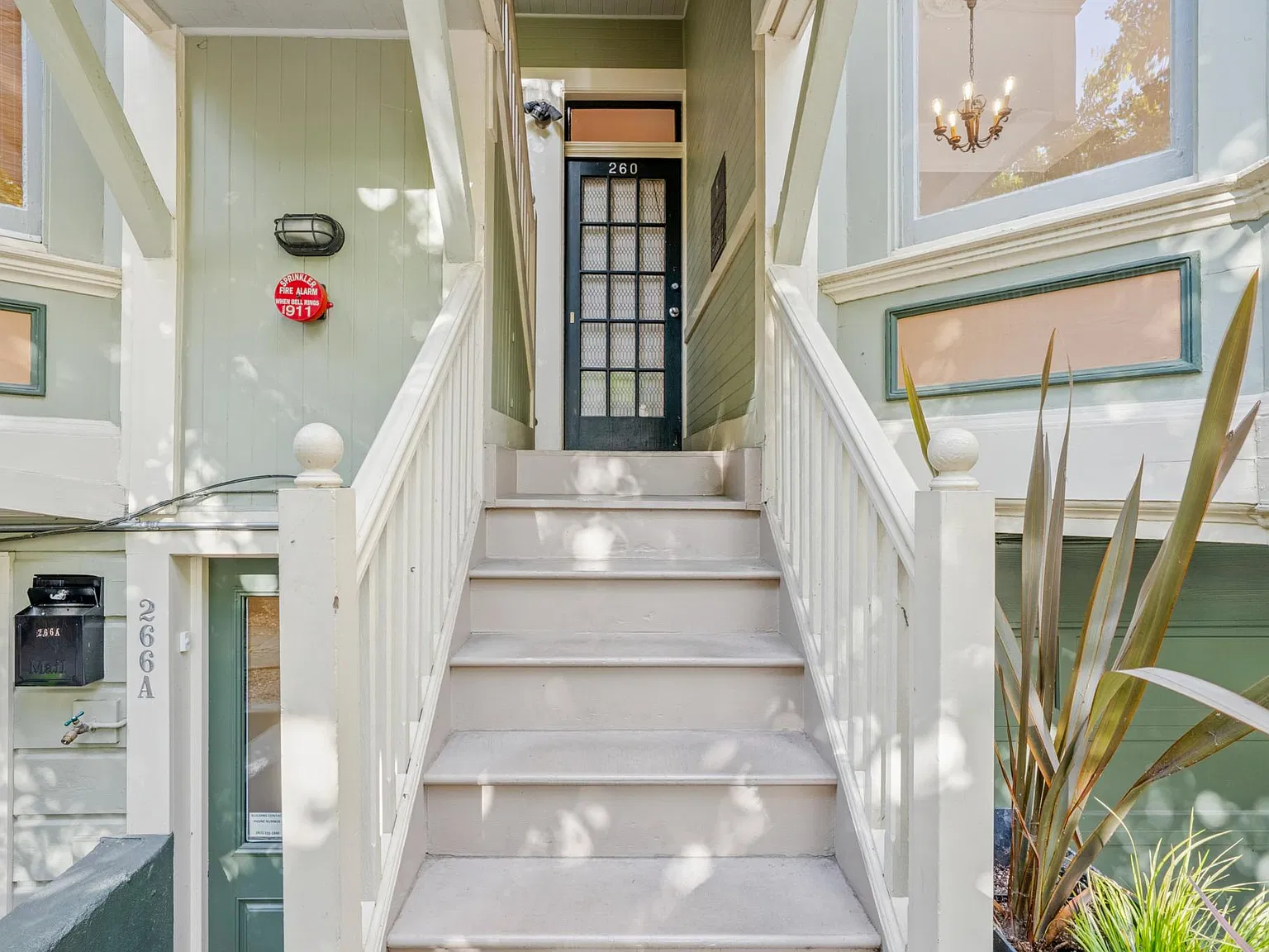 2 bed, 950 sqft, $5,495 — Photo 3