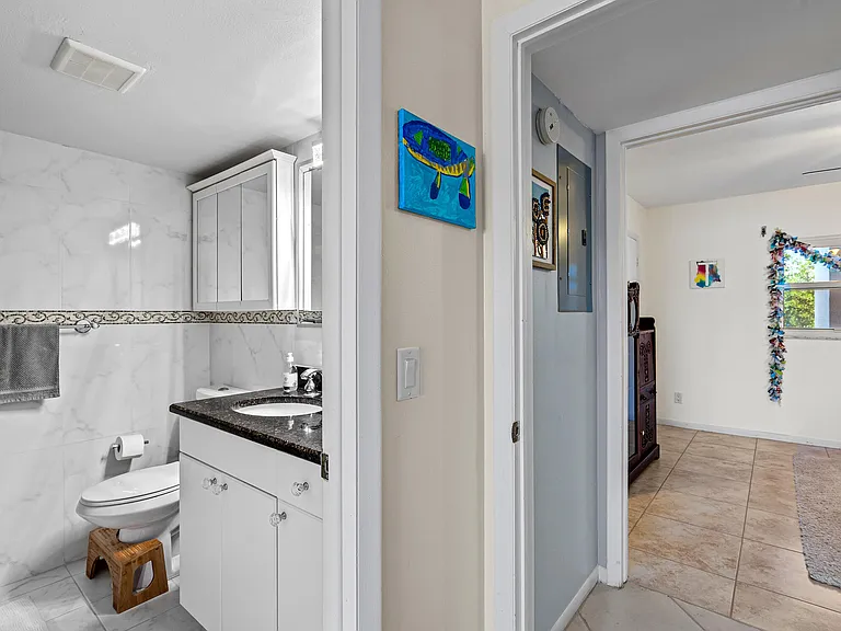 231 E Lantana Rd #203 — Photo 25