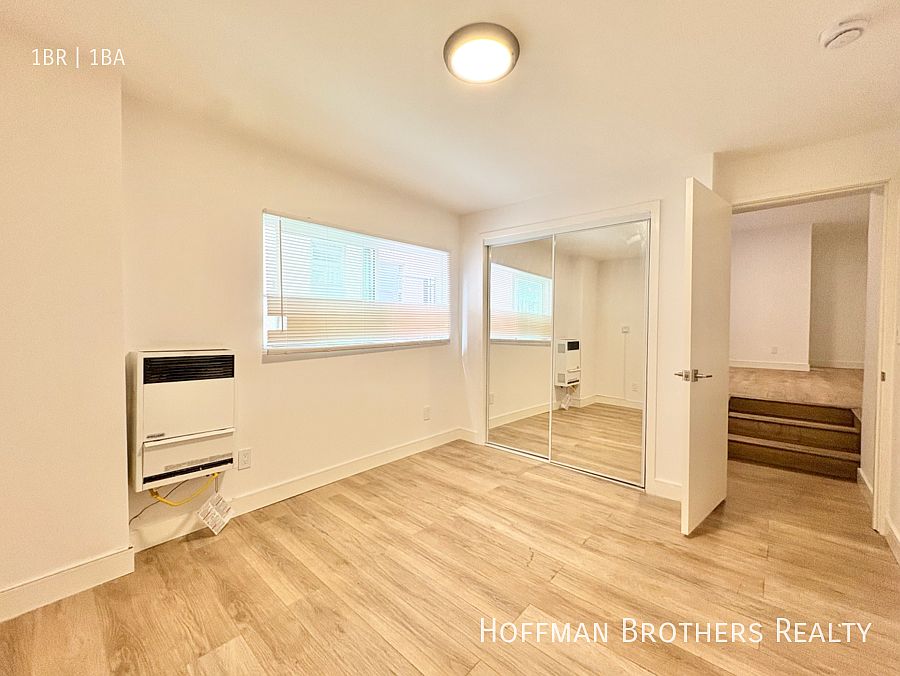 2nd image of 1045 N Ardmore Ave #13