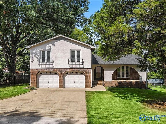 2nd image of 11208 Mountaincrest Dr SE