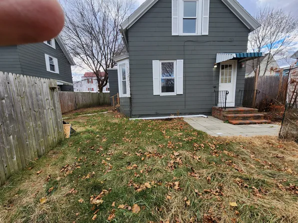 24 Middle, Biddeford, ME 04005