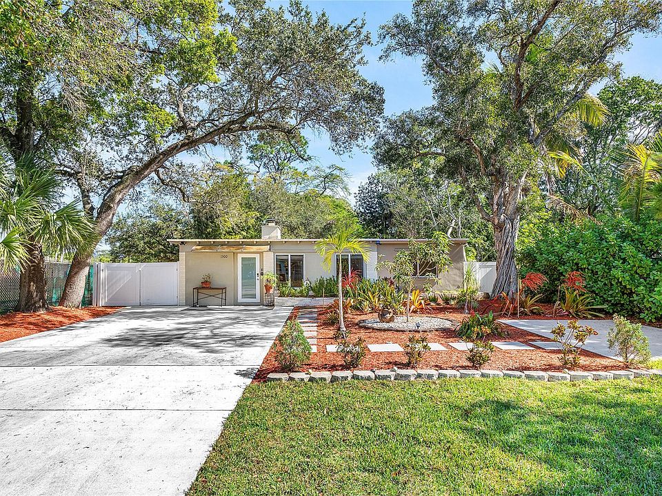 1st image of 1300 SW 19th Avenue