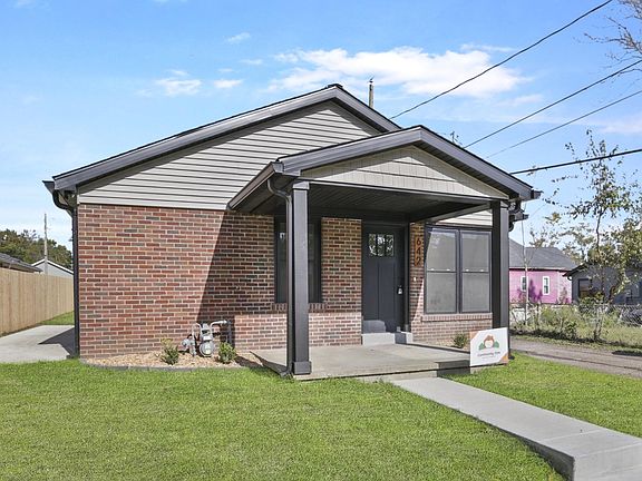 2nd image of 642 Jackson Ave