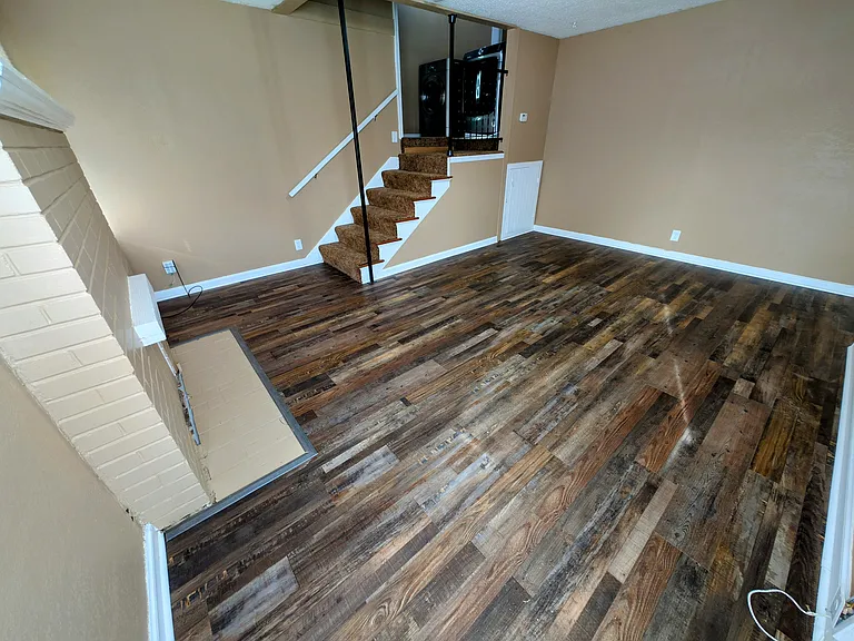 302 N Fern Ave #1 — Photo 3