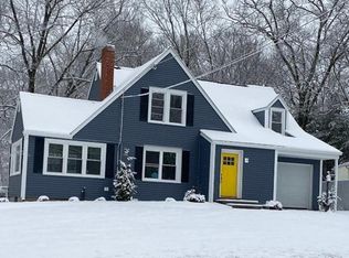 215 W Main St, Dudley, MA 01571