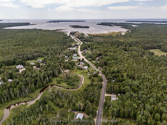 4th image of 624 Stokes Bay Rd