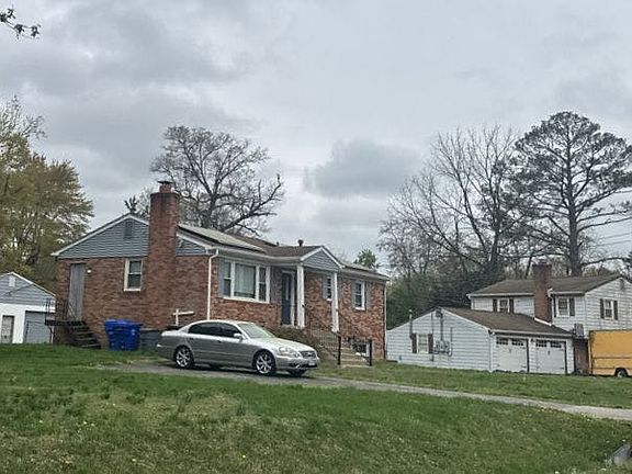 3rd image of 1006 Spruce St