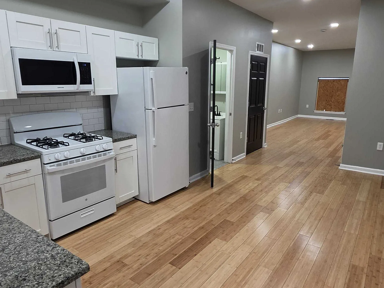 2 bed, 1.5 bath, $1,450 — Photo 4