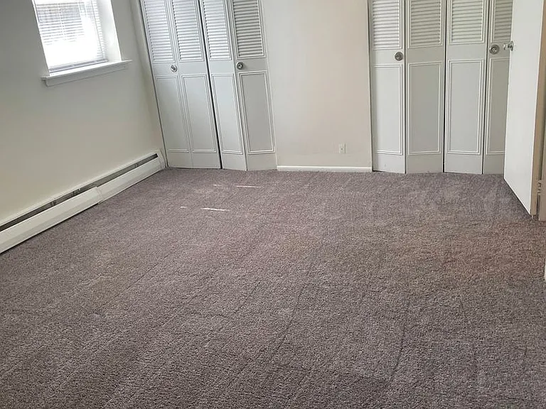 Ridgeway Court Apartments — Photo 26