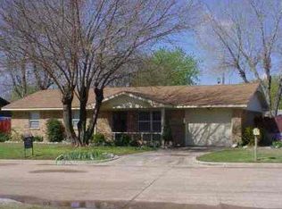 1321 N Lee St, Weatherford, OK 73096