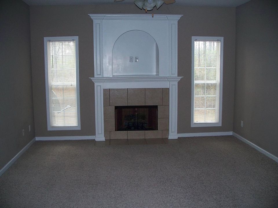 2nd image of 1141 Southbend Dr