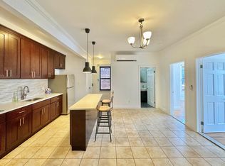 8 Lombardy St #2R, Brooklyn, NY 11222