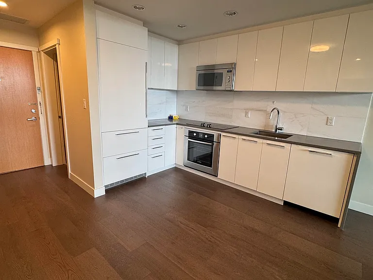 5728 Berton Ave #503 — Photo 6