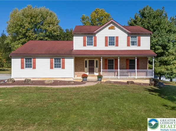 17 Mellon School Ln, Fleetwood, PA 19522