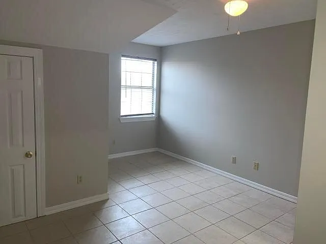 1183 Saint Andrews Ln — Photo 8